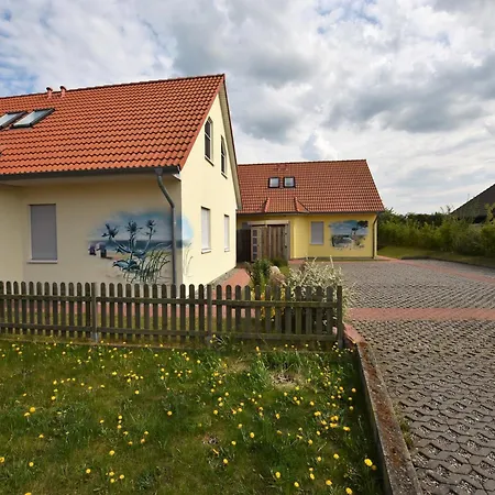 Ferienhaus Modern In Near Sea